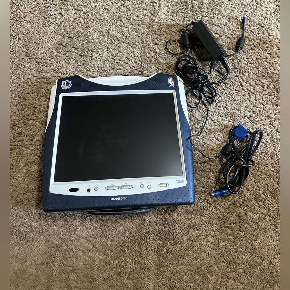 Vintage NBA Dallas Mavericks Hannspree 15 inch tv 00s singed by Avery Johnson